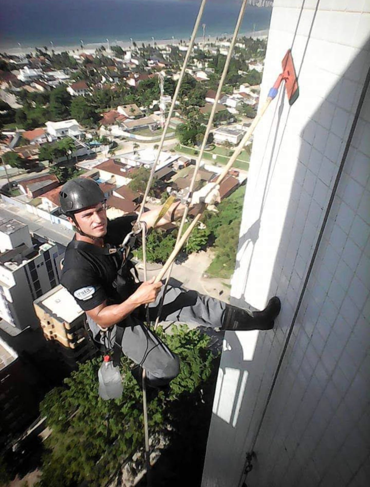 Limpeza de Fachada de Vidro